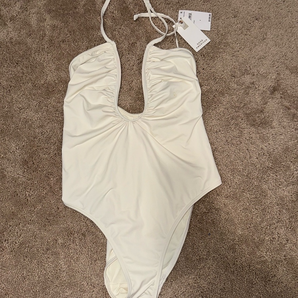 Good American Leilani One Piece Halter Swimsuit size 2 (medium) NWT retails $130 - Picture 4 of 5